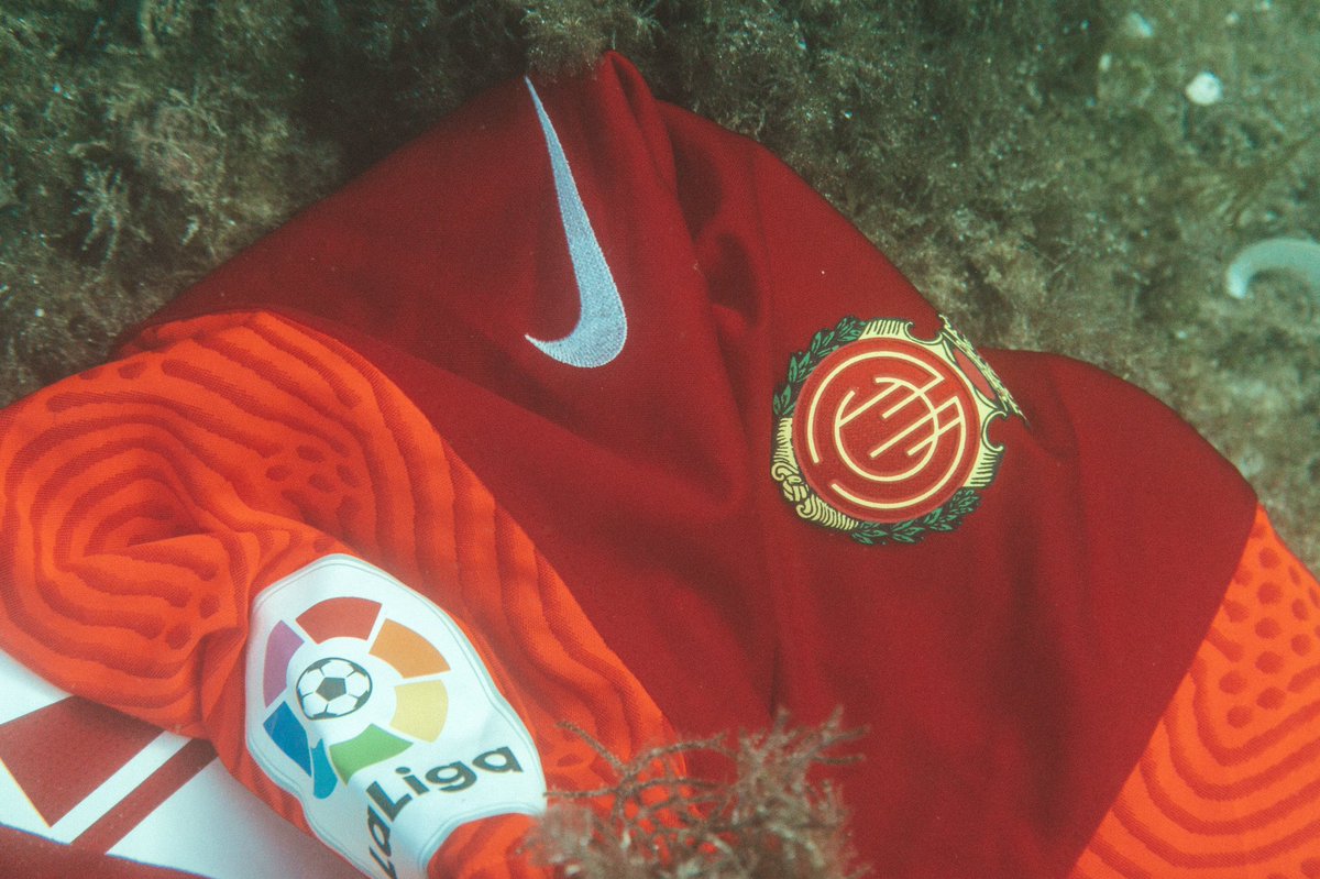 👺 ¡Nuestra nueva armadura!

💪🏻 <a href="/Nike/">Nike</a> &amp; <a href="/futbolemotion/">Fútbol Emotion</a> 

🎁 bit.ly/3w9sfzl