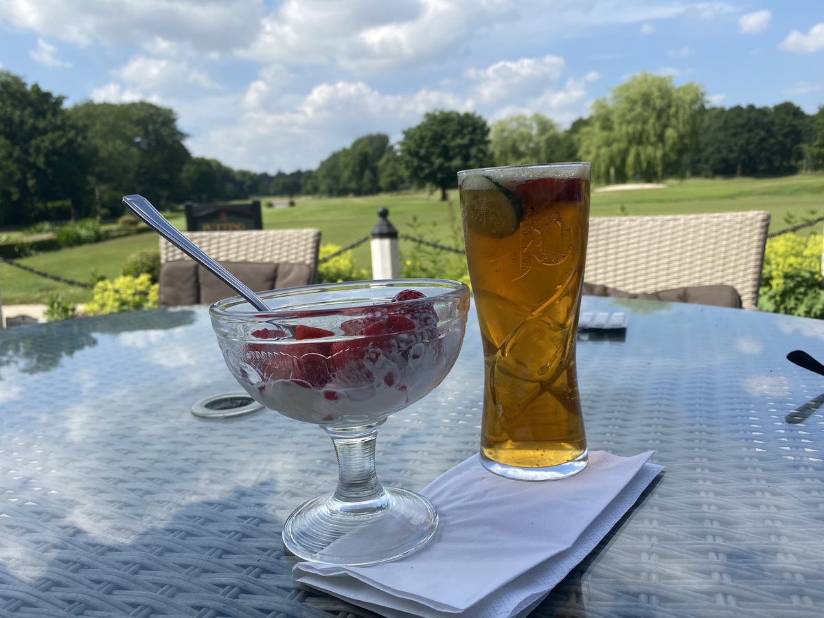 aldishopper56's tweet photo. Celebrating my first round of golf for 3 months with my new knee today @WorsleyGreens Course in excellent condition - high quality hospitality at ‘The 19th’. https://t.co/QSTsjQwscD