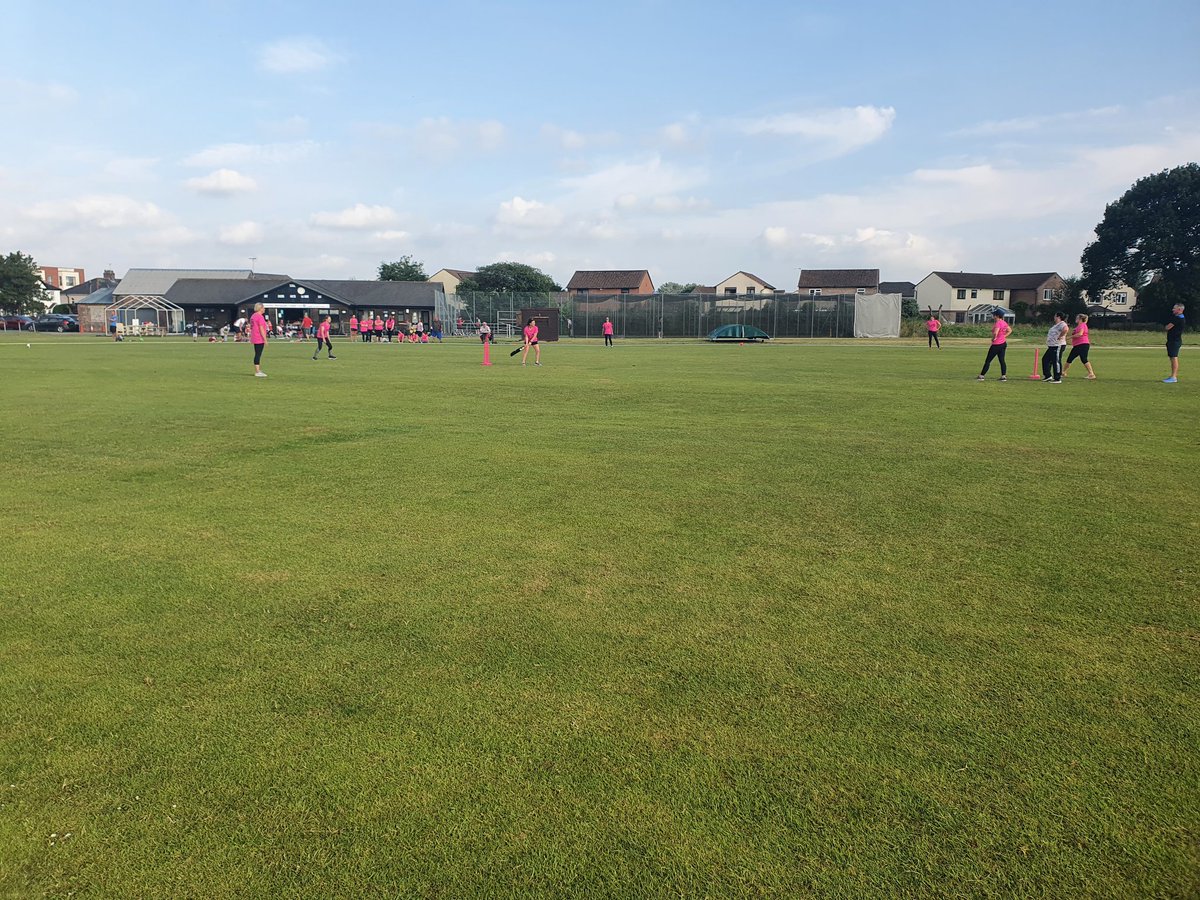 CarmarthenWands's tweet photo. Our first women's matches this evening ..

Huge thanks to @CcLaugharne &amp; @ccbronwydd

Match 1️⃣
CWCC 1 2️⃣5️⃣6️⃣ 🆚️ 
@ccbronwydd 2️⃣4️⃣1️⃣
Match 2️⃣
CWCC 2  2️⃣5️⃣7️⃣ 🆚️ @CcLaugharne 2️⃣4️⃣4️⃣
Match 3️⃣
CWCC 2 2️⃣7️⃣6️⃣ 🆚️ 
@ccbronwydd 2️⃣2️⃣5️⃣
Match 4️⃣
CWCC 1 2️⃣2️⃣9️⃣ 🆚️ 
@CcLaugharne 2️⃣3️⃣6️⃣ https://t.co/CXAO6IX764