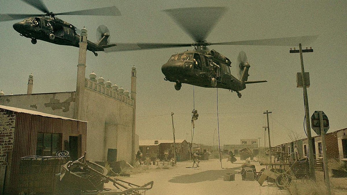 Сбит вертолет black hawk. Сомали 1993 черный ястреб Могадишо. Black Hawk down 2001. Сомали 1993 черный ястреб. Черный ястреб Могадишо.