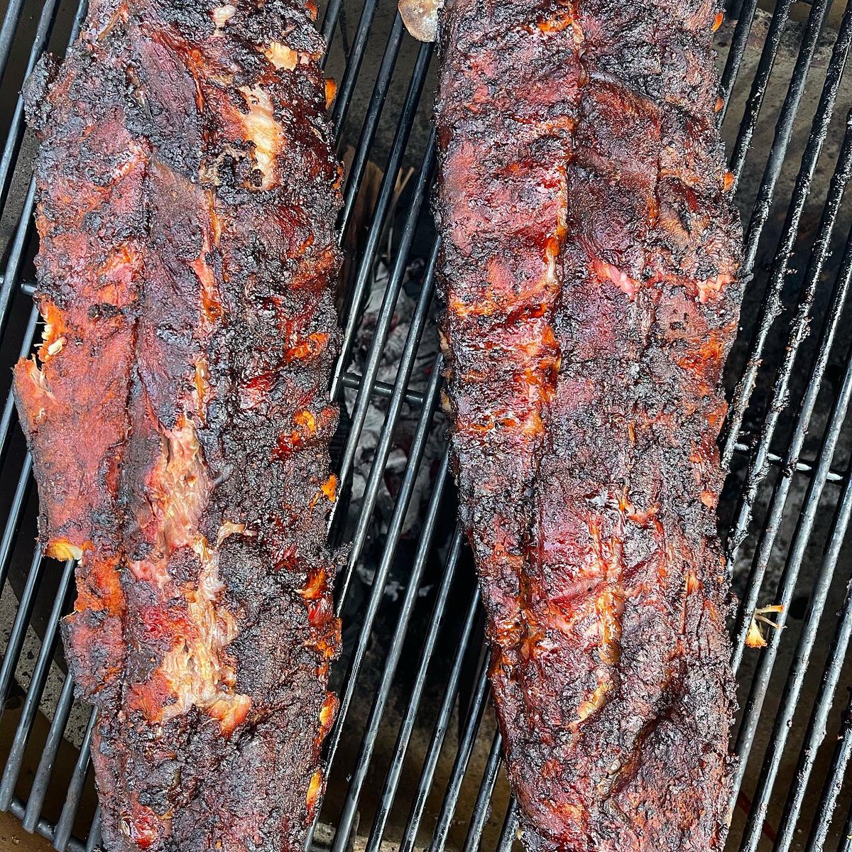 JayDucote's tweet photo. What are you cooking up for the 4th of July weekend? I’m sure to break out my @officialprimo #primoovalxl and get to grilling! #ad #primogrill #primogrills #primoceramicgrills #primolife #madeinamerica #fourthofjuly https://t.co/gp3inOlSgF