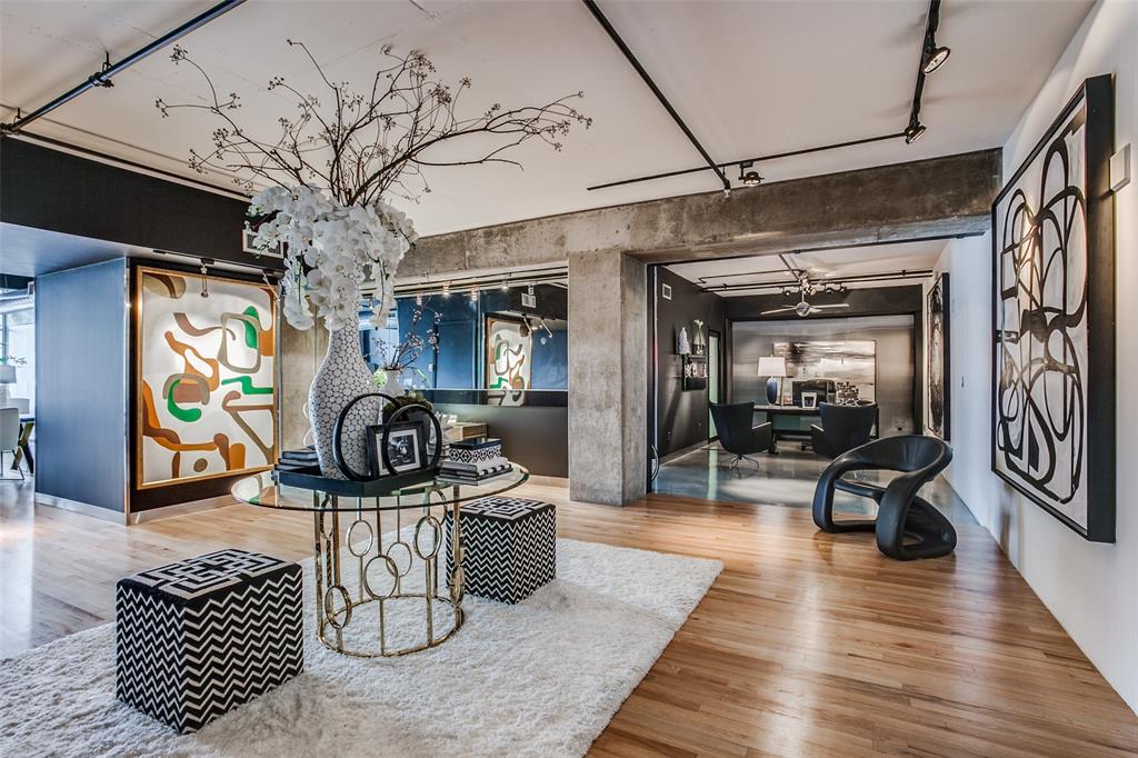 themodciti's tweet photo. Residence 606, Rare Opportunity To Own A Spectacular Residence In One Of Dallas Most Exclusive And Private High-Rise Condominiums. listed by David Griffin of David Griffin &amp; Company Realtors ... for all the details and photos >> https://t.co/iq16KPDeOV https://t.co/e0txOUMMPb