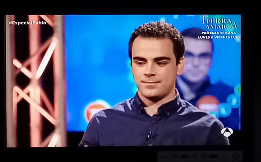 locrack's tweet photo. #EspecialPablo  #pasapalabra298 
Creéis que tiene interés un concurso que ya sabes lo que va a pasar ?
RT Si
MG No https://t.co/QwjkAiAiUw