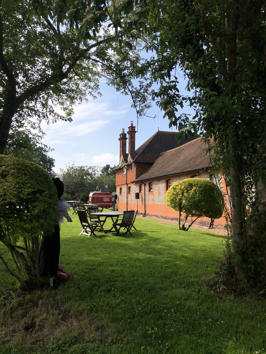 LRcoffeevan's tweet image. We are all set up! See you for coffee in the morning 🤗 
@LiviGosling 
@OpalSeabrook 
@Childwickbury