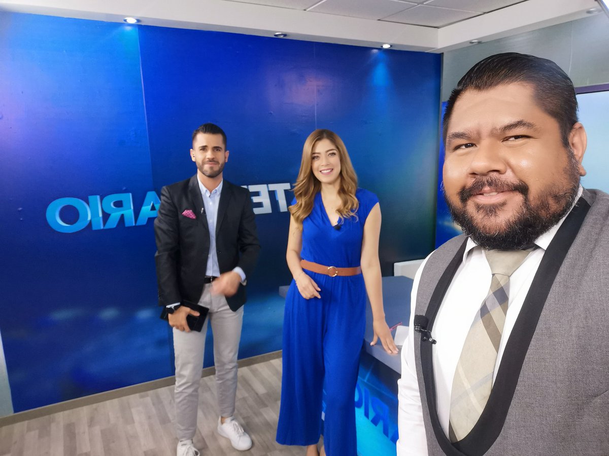 jhernandez83's tweet photo. Al aire en @TelediarioGDL #Canal6 @AryanaBenavides #DavidCorrea https://t.co/uEE5S7ouve