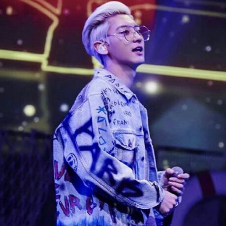 chanyeol pics tweet media