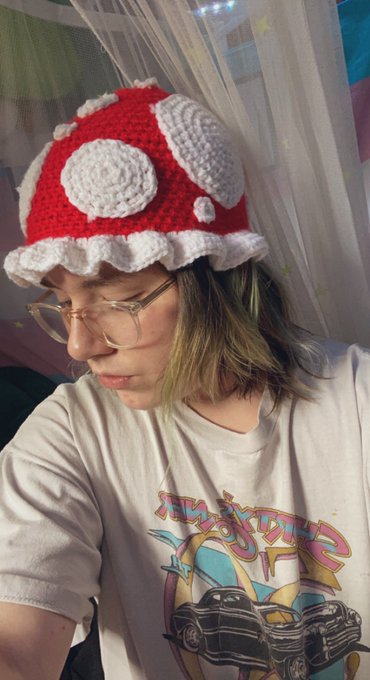 I made this 🍄✨🧚&zwj;♂️ https://t.co/q4NwThuktC<a href="/tag/newprofilepic"class="tags"><span>#newprofilepic</span></a>