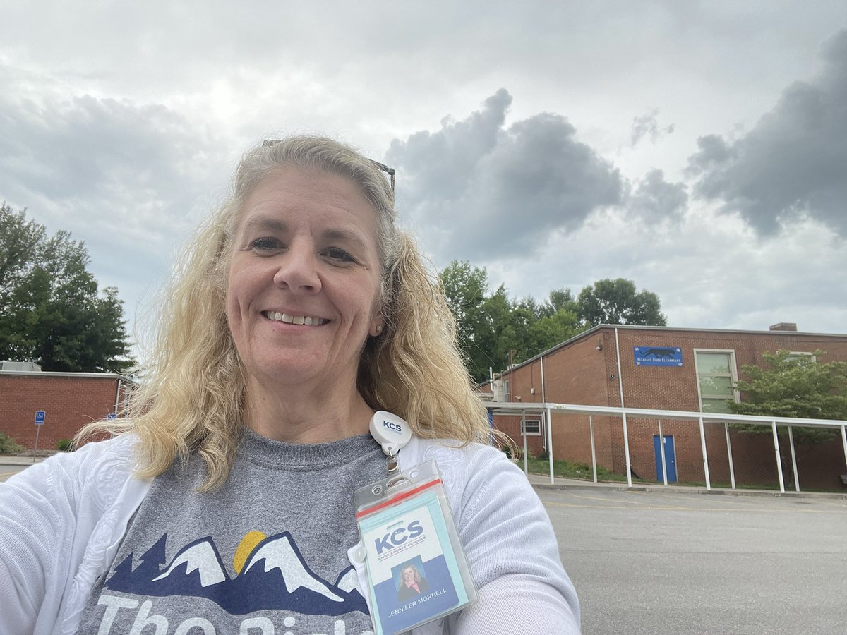 MorrellMath's tweet photo. Just finished day one at The Ridge. I’m so excited to start this new adventure as a Pleasant Ridge Panther. https://t.co/ZMMFav6bnM