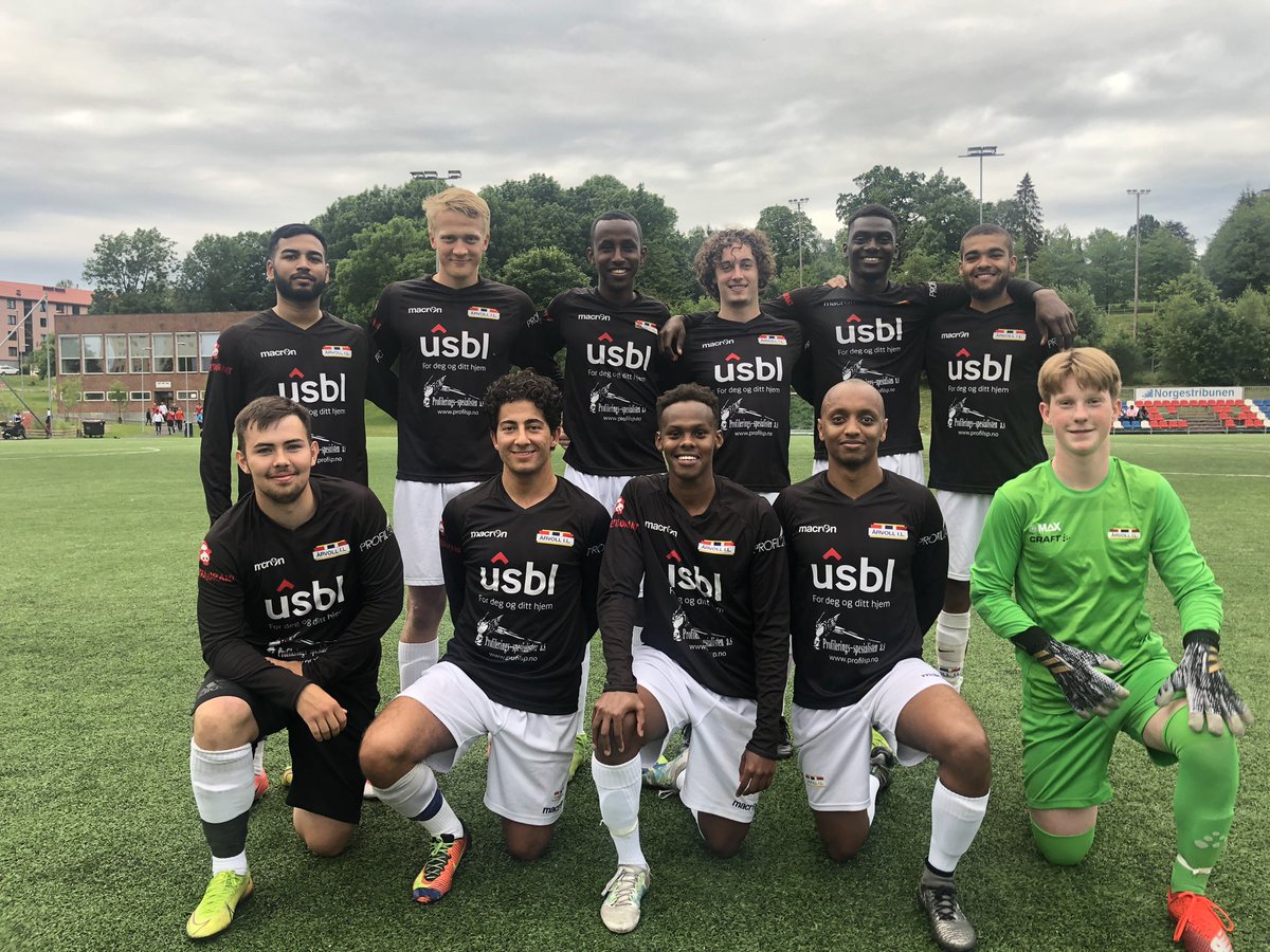 Denne gjengen spilte akkurat treningskamp mot 5.div-laget Oslo City. Tapte knepent 3-2. Våre mål av Janath og Eric.