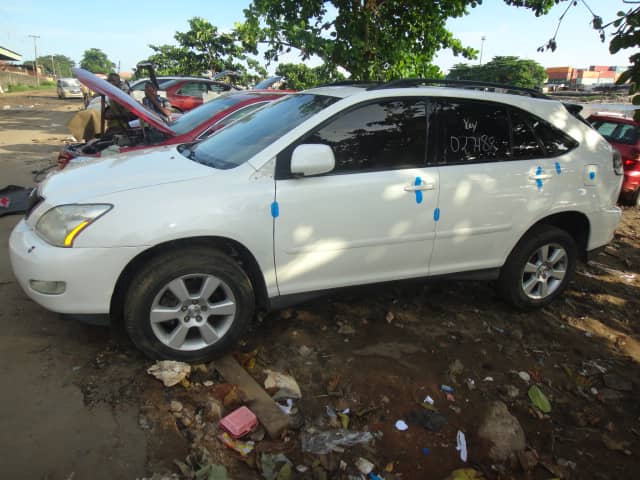 GidiAutos's tweet photo. 2007 Lexus Rx 350... 
Foreign Used 
Available for inspection at Apapa Berger
5M..
Dm for additional details.
Lagos Apapa Nigeria @AutoLloyds @olowolekomoh @CarsConnectNG @echidiimez #NnamdiKanu #YorubaNation #Lekkitollgate https://t.co/SqtOxsZv0J