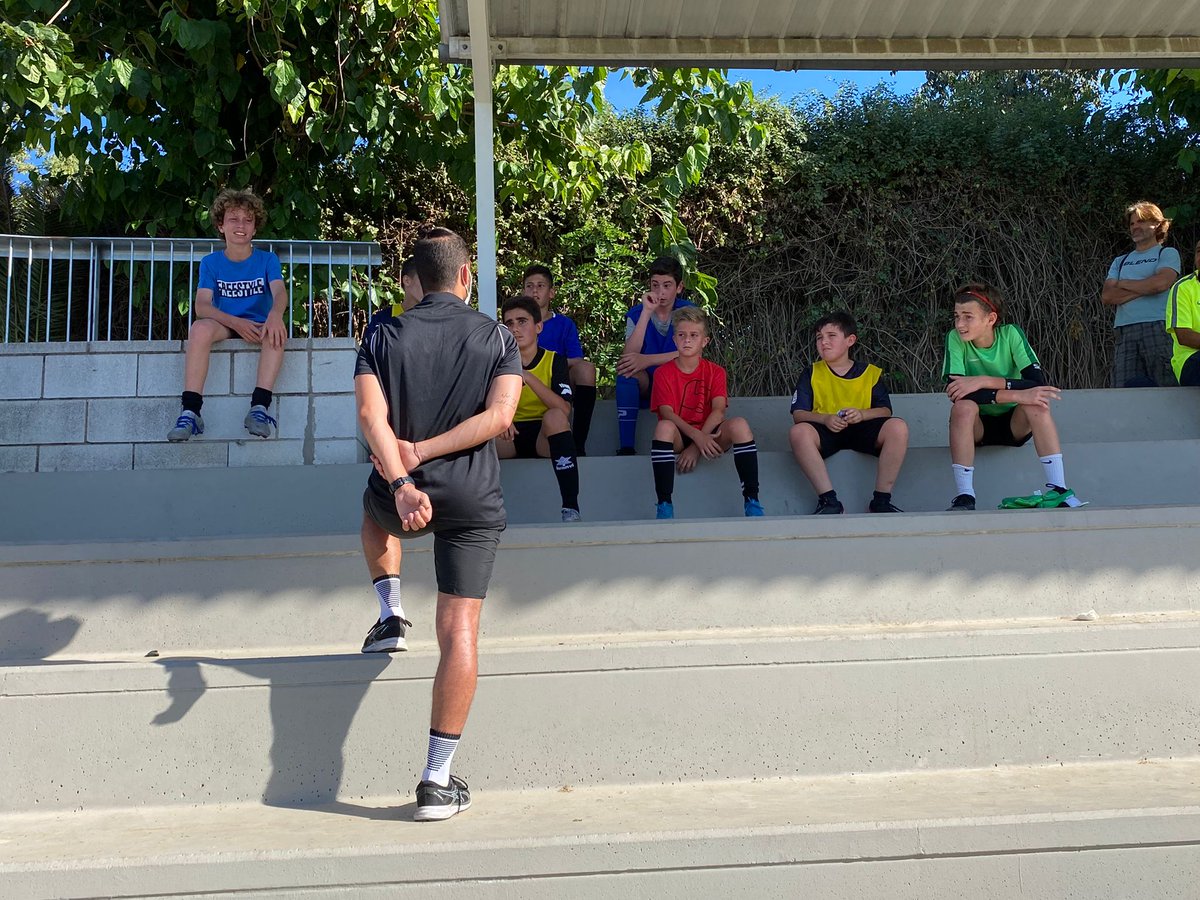 PBSantFeliu's tweet photo. Molts contents de les jornades de portes obertes de la @pbsantfeliu. Seguim treballant per fer créixer el club! 

#SempreAmunt #LaTevaPenya #LaTevaEscola #SantFeliu https://t.co/jKKQyDssbD