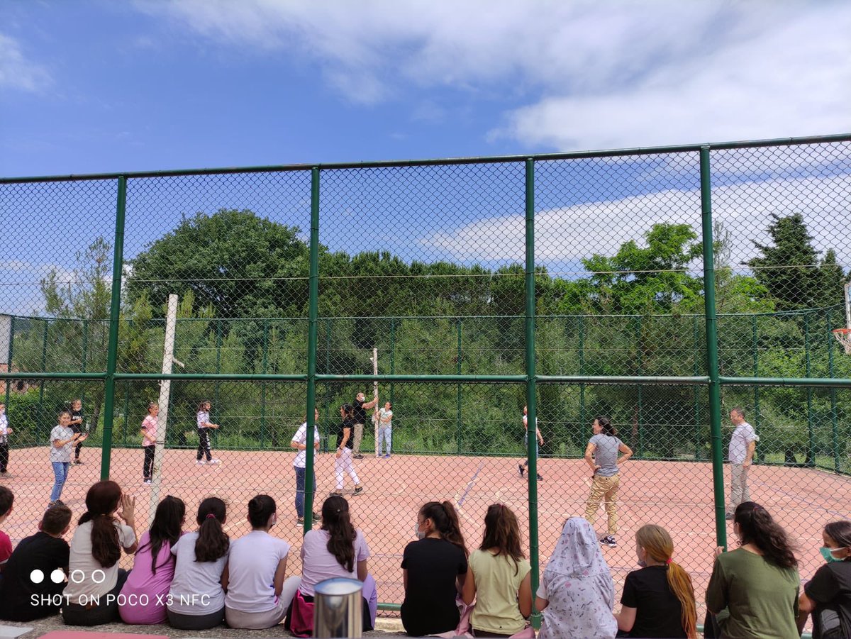 Öğretmen ve öğrencilerimiz ile beraber voleybol turnuvamız 🥇🏆<a href="/ismailkrdb/">ismail KİRENDİBİ🇹🇷</a> <a href="/GSB_SinopGM/">Sinop Gençlik Merkezi</a> <a href="/sinopilmem/">Sinop Milli Eğitim Müdürlüğü</a> <a href="/TCSinopValiligi/">T.C. Sinop Valiliği</a> <a href="/sinopbel/">Sinop Belediyesi</a> <a href="/ziyaselcuk/">Ziya Selçuk</a> <a href="/GSB_Sinop/">Sinop Gençlik ve Spor İl Müdürlüğü</a>