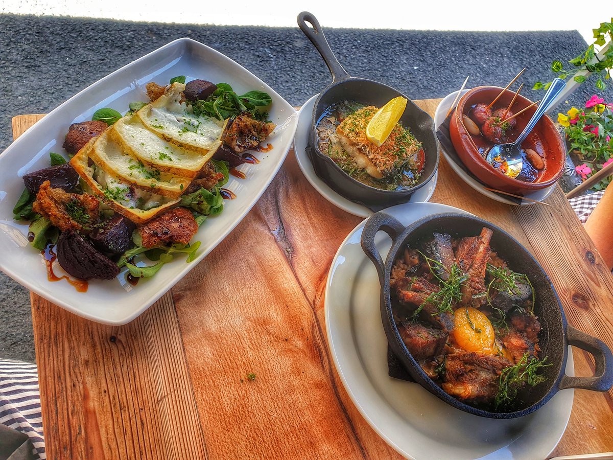 BrabazonEmma's tweet photo. Fabulous food and service as usual thank you @LevanterFoods we really enjoyed our afternoon with you! Had so many amazing dishes, all delicious! https://t.co/UgLszMbRW8