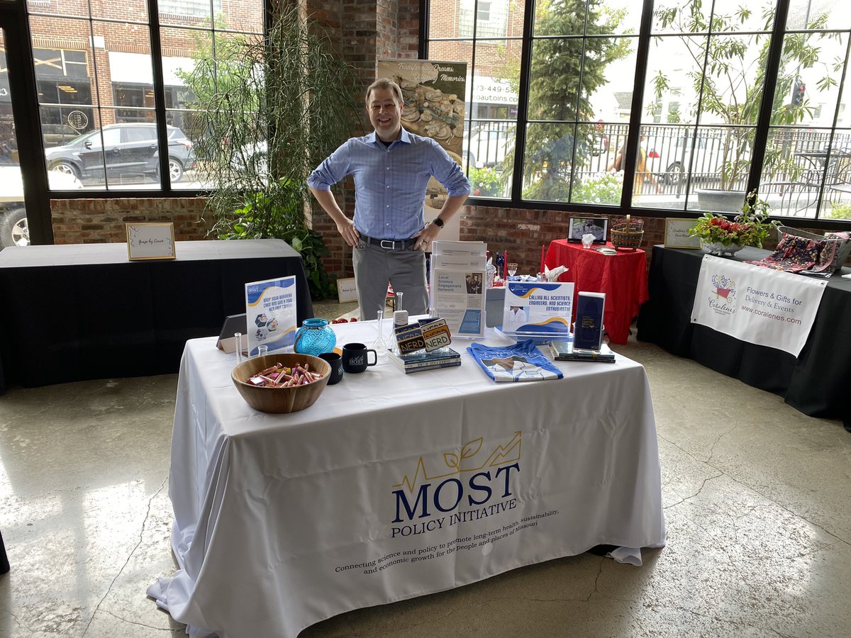 MOSTSciPol's tweet image. We had a great time at the @WBC_mo anniversary celebration yesterday showing off our #sciencenotes and handing out #nerd stickers! 

Let us know if we can attend your next event and share our work at the intersection of science and policy. #scipol