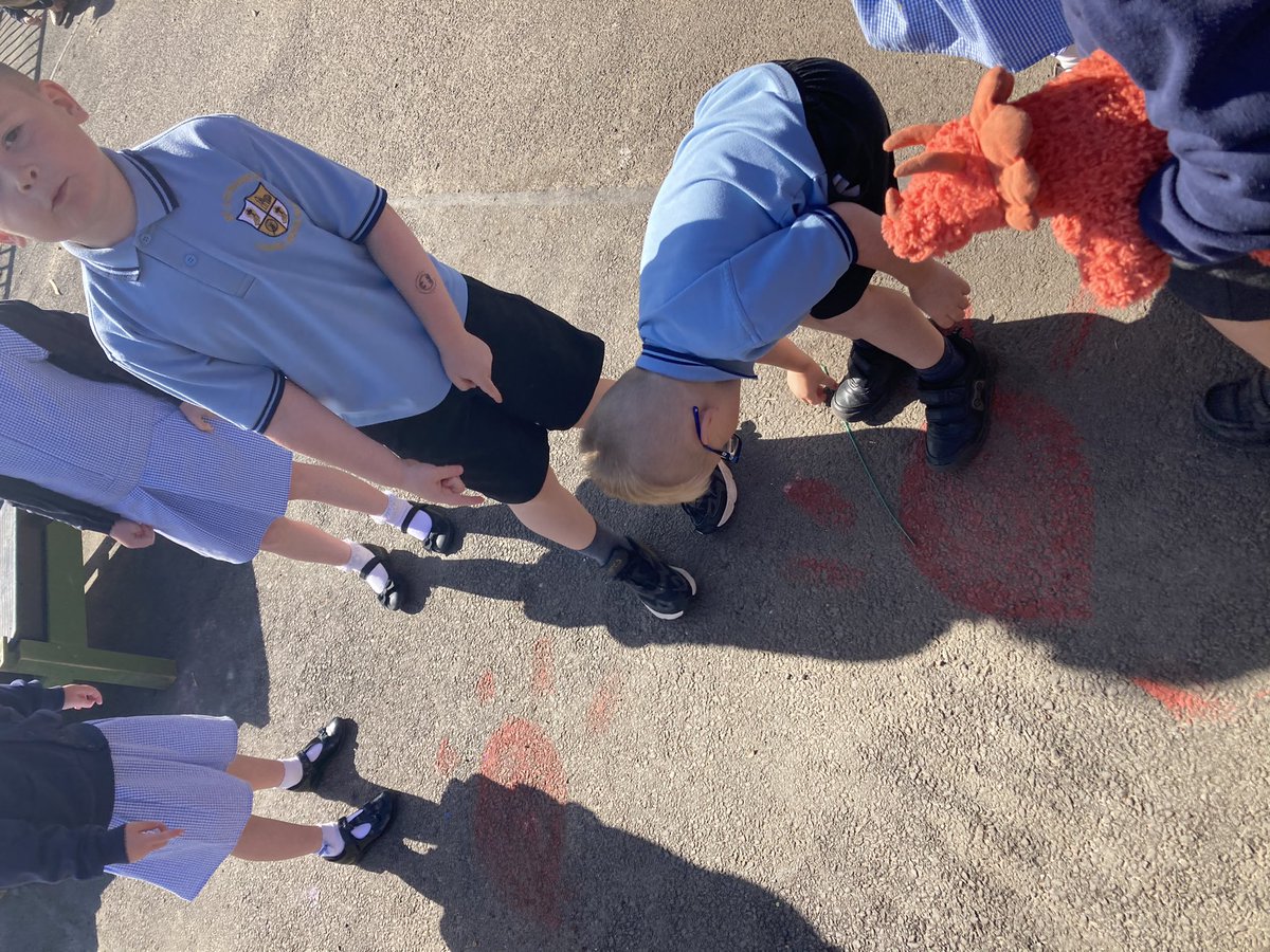 St_Leonards_RC's tweet photo. Acorn&Maple caught up in Dino fever today! Lots of excitement searching for clues. We found teeth, measured footprints, and felt Dino skin. We were inspired to draw and label our own pictures of the dinosaur! #stleonardsacorn #stleonardsmaple #characteristicsofeffectivelearning https://t.co/4Wz2jjEArg