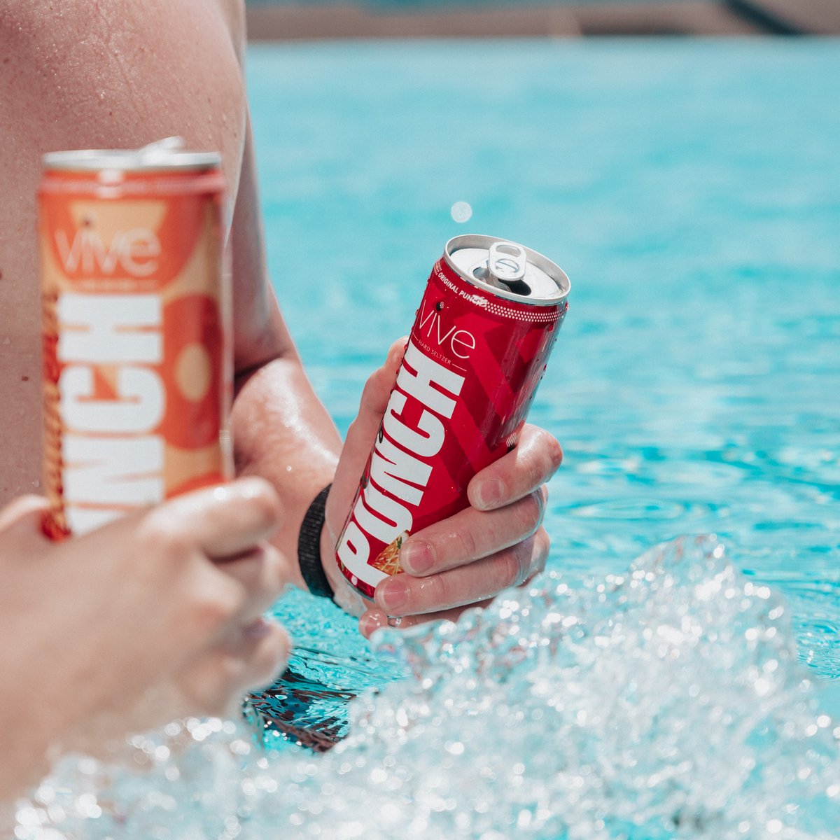 Unwind, relax, celebrate summer - you deserve it (even on a Thursday). 
Find VIVE Punch near you - hit the link in bio and click on this photo!

#LiveBold #DrinkBold