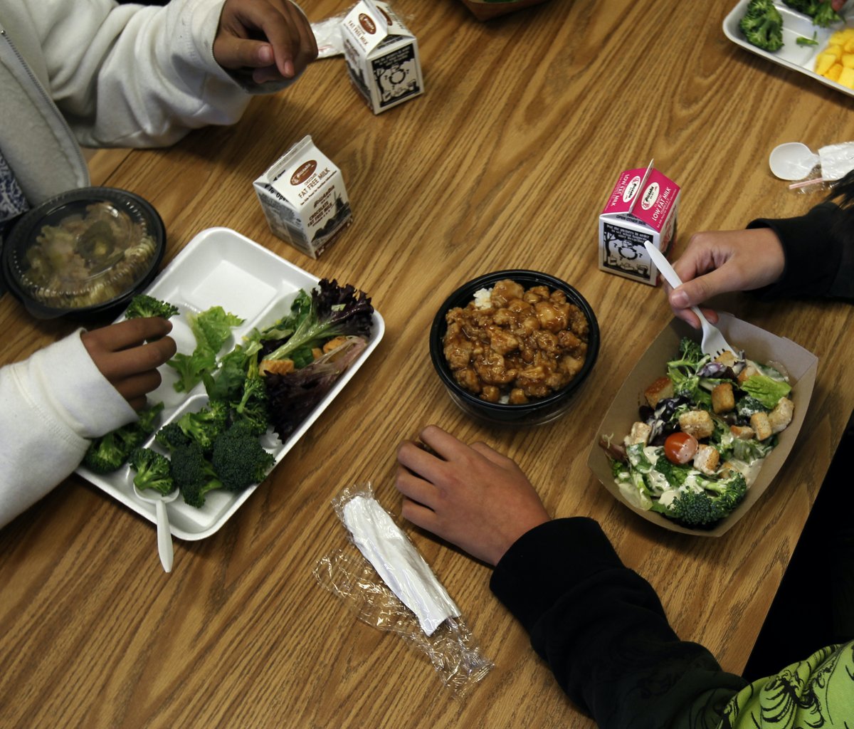 ajplus's tweet photo. California will provide free breakfast and lunch to all K-12 public school students starting in 2022-23 — the 1st state to do so.

Free or subsidized school lunches lowers food insecurity, obesity rates and poor health in students, according to the Food Research &amp; Action Center. https://t.co/MFlF0xOcXR