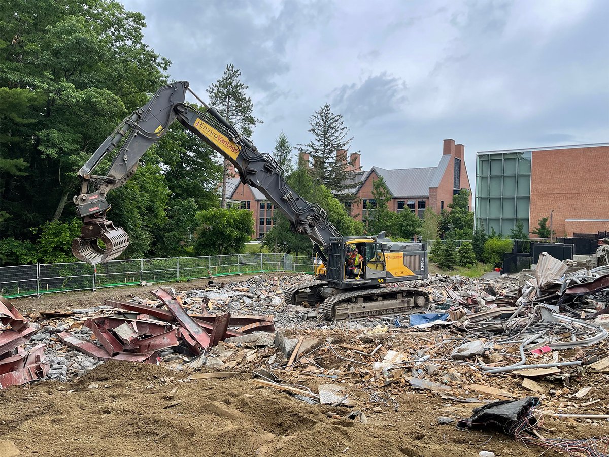 EnviroVantage's tweet photo. More near completion shots from Phillips Exeter Academy's Fisher Theater demo. Outstanding work gentlemen!  #demolition #remediation #asbestosabatement #environmental #restoration #recycle https://t.co/PPxexP1j51