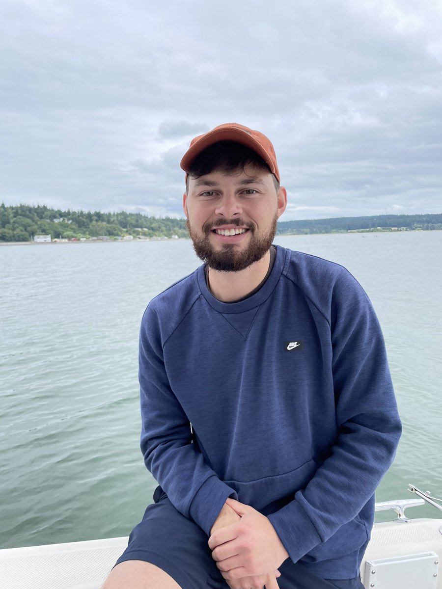 Growlers29's tweet photo. EMPLOYEE OF THE MONTH:

Our employee of the month is Sam Hollomon! Sam loves working at Growlers so much, he wishes he wasn’t on vacation and would give anything to come back early. We had to shutdown Wednesday because we couldn’t run the bar without you. Please come back soon! https://t.co/FKXVfOuy9h