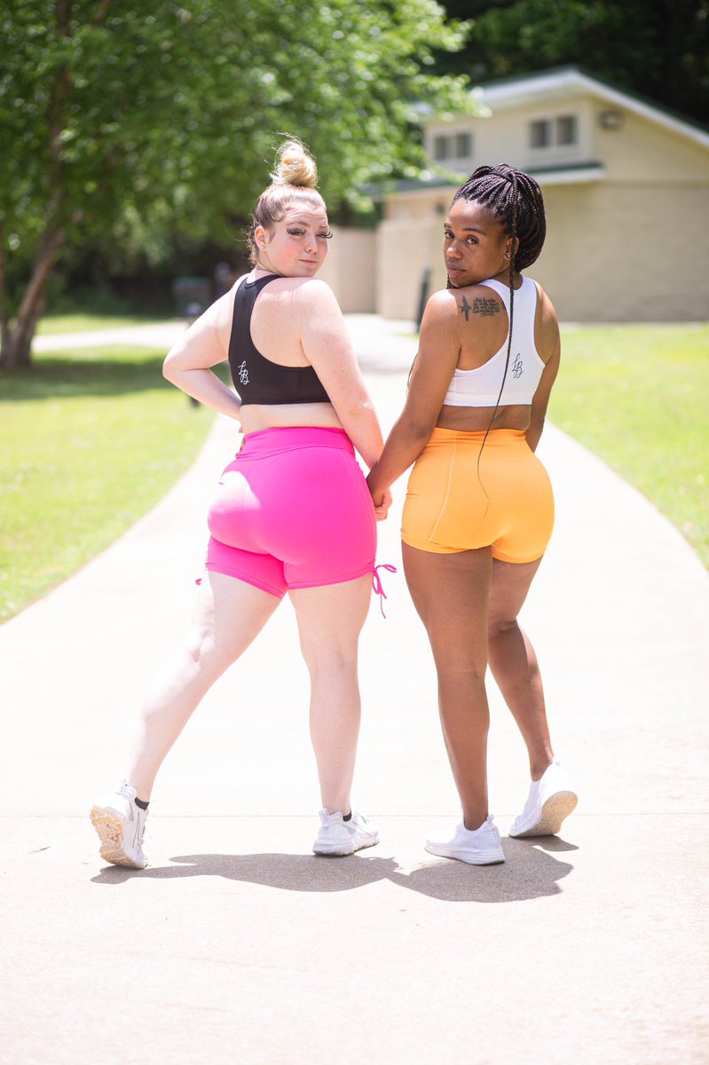 livenbeauty_'s tweet image. Did you know that you can shop this look? Our LiveNBeauty sports bras and Biker Shorts are the perfect fit for you to show skin and get loose! 
-Free Shipping ends July 3rd. We have a Special surprise July 4th. Shop LiveNBeauty.com 💕