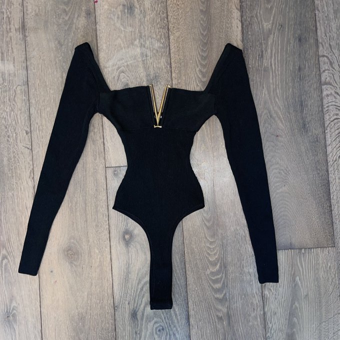 More items listed on my Poshmark✨All for $15💗 https://t.co/U1XYBMrg3p https://t.co/xLZvOjMj3L