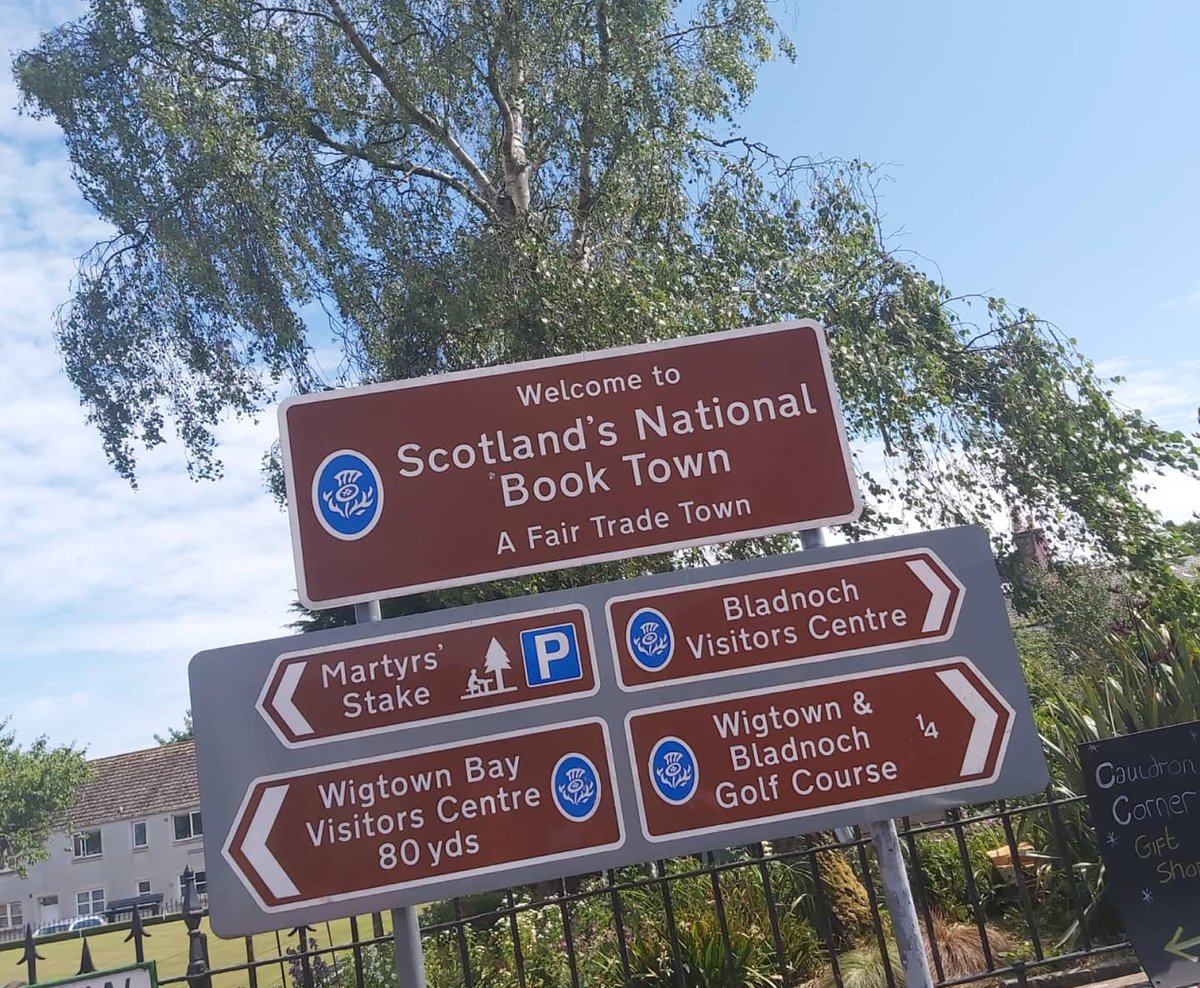 Miss_Dempster5's tweet photo. Had a successful book shop road trip with some fellow teachers today 📚 https://t.co/C60EQ3PLts