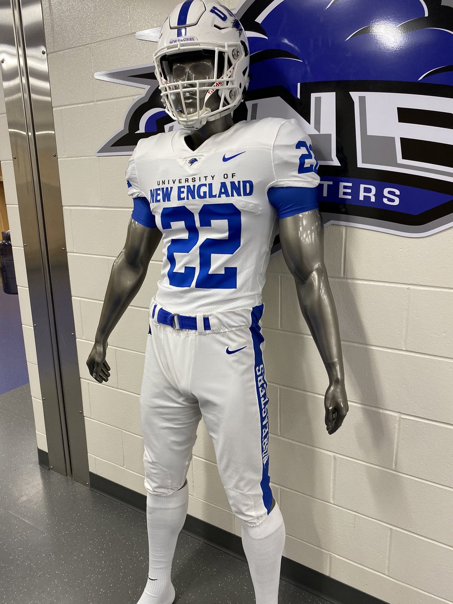 CoachJohnsonOL's tweet image. A lot of 2022&apos;s are closing their recruitment this week. But, even more are really just starting to open their&apos;s! Explore all your options! #StormTheGates🌩 #BestKeptSecretInNewEngland #NotForLong