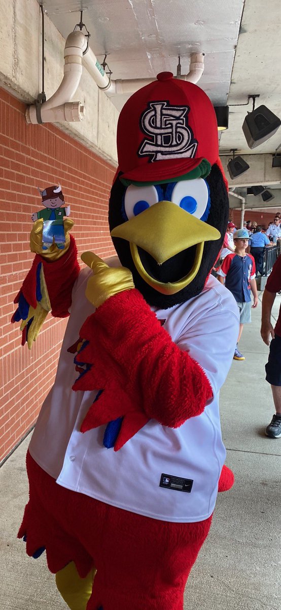 GreenParkLS's tweet photo. Miss Torbeck, Mrs. Baese, Mrs. Cibulka, and former GP teacher and Vice Principal, Mrs. Schiller hung out at the Cardinals game with Flat Stanley the Viking and none other than Fredbird himself!
#GPLS #StlCardinals #StlBaseball #Fredbird #StlSummer #Summer2021 #StlGradeschool https://t.co/RPvEuASGdp