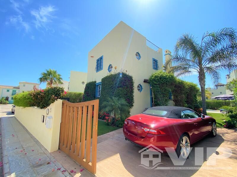 VIPALMERIA's tweet photo. For Sale - Villa/Luxury Home: Vera Playa. #VeraPlaya https://t.co/PwA9IiHNwr https://t.co/PhTUZv0C4f