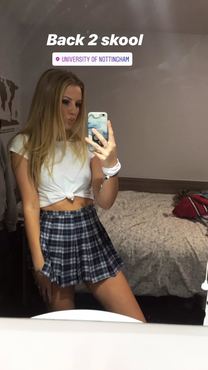 HalloweenGirls's tweet photo. Who else loves a sexy schoolgirl?? #schoolgirloutfit #schoolgirl #plaidskirt #uniofnotts #nottingham #halloween https://t.co/Toe85woLeF