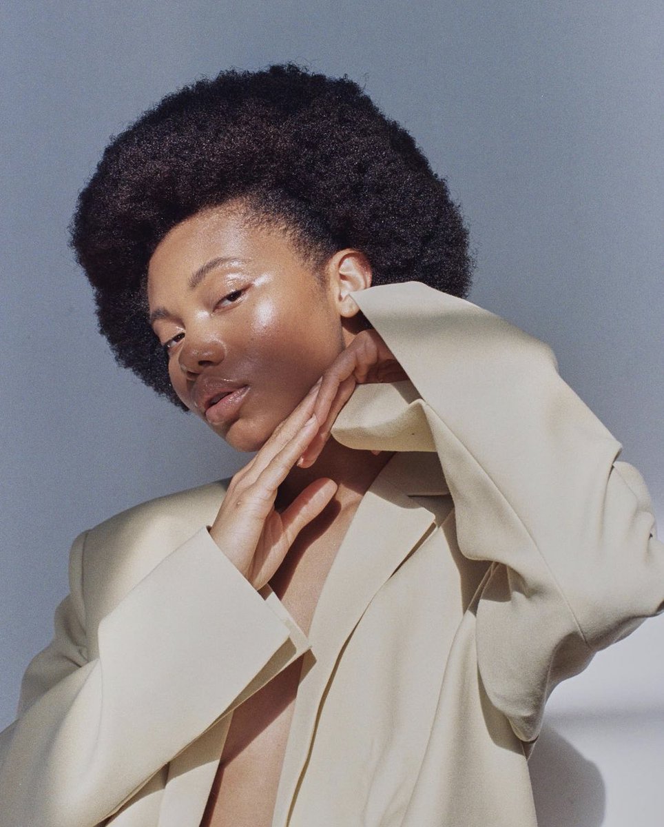 goodvibealways_'s tweet photo. Photographed by Eva Zar https://t.co/qNTFi2lQbj