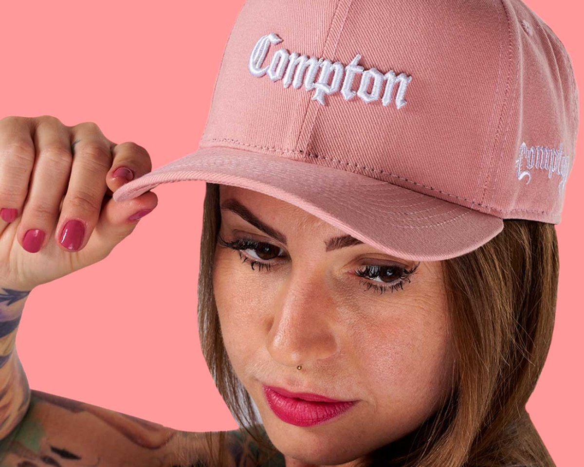 comptonBrasil's tweet photo. Boné Compton aba curva rosa, seu estilo é você quem faz, da rua pras ruas 🔥
https://t.co/6fwHHxLVn9 ✅
Site Oficial ®

#comptonbrasil #compton #usecompton #bone #abacurva #snapback https://t.co/Me3Ax5AJx6