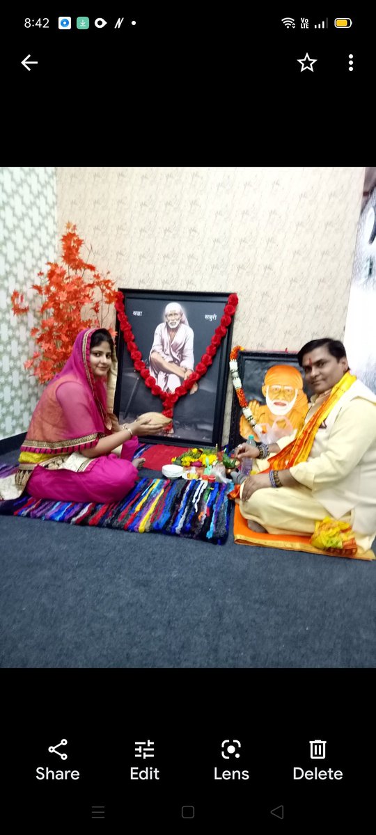 काँटों पर चलकर फूल खिलते हैं विश्वास पर चलकर भगवान .. मिलते हैं
एक बात सदा याद रखना सुख में सब मिलते है, लेकिन दुख में सिर्फ अपने ही .. मिलते है
🙏🌹 ॐ साई राम🌹🙏
#Blessings #नेहाश्री