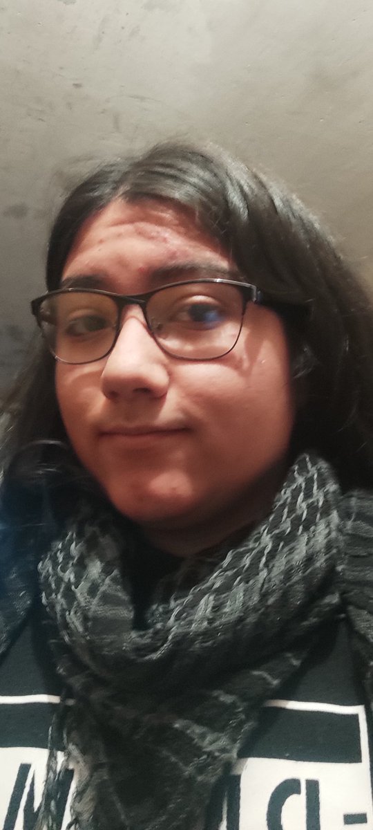 liteljava64's tweet image. Joder creo que este tweet lo voy a eliminar a las 24 horas así que aquí está mi cara por los 200 seguidores xD