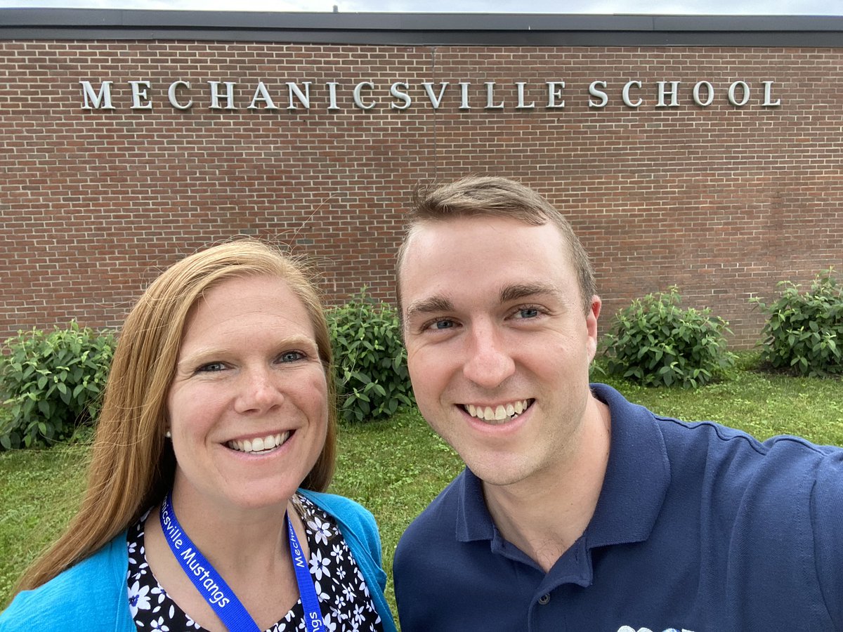 JohnCourtney89's tweet photo. Although it was a busy first day, I had a great time officially welcoming @_StudentsFirst as the new @CCPS_MESMustang Principal ! We are ready to do great things for kids and make a great team! #weloveMES #Teammightymustangs https://t.co/PB7aQgXWVS