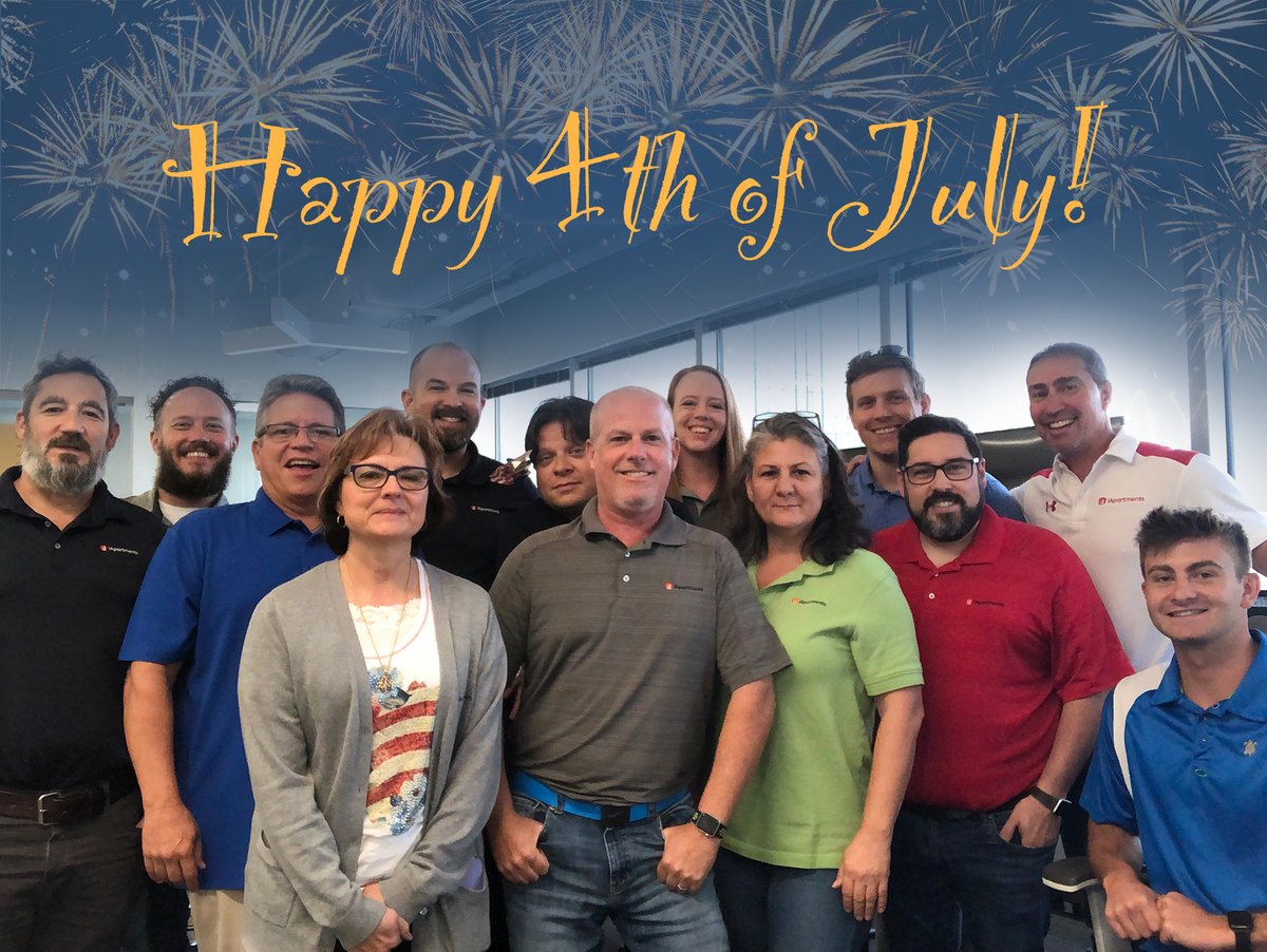 HAPPY 4TH OF JULY WEEKEND from iApartments! 🤩🚀 We kicked off our celebration early with company lunch from 4 Rivers Smokehouse. So good! #independanceday #4RSmokehouse #smarthometech