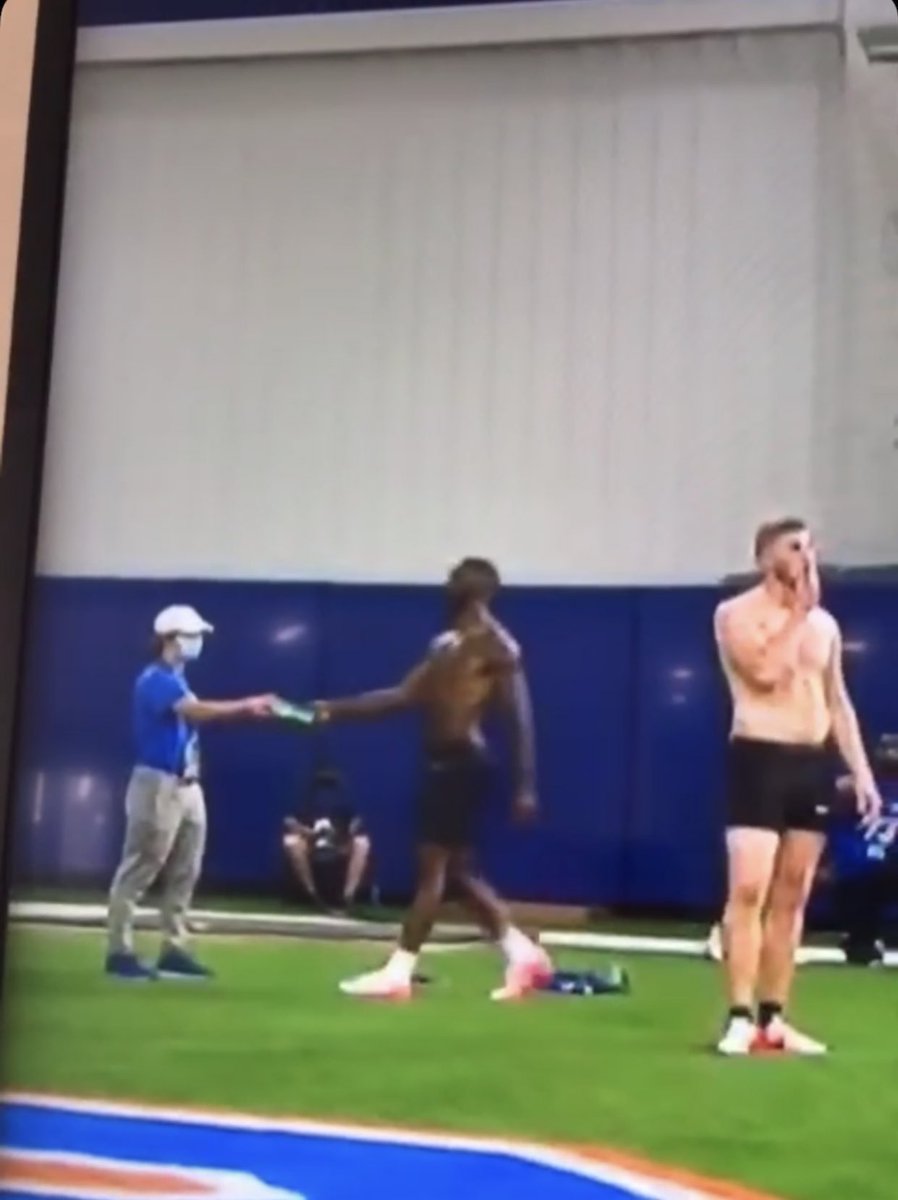LoganNichol1's tweet photo. @stoolpresidente Hey Dave, any chance you’re taking waterboys? https://t.co/3OiNX8fvmV