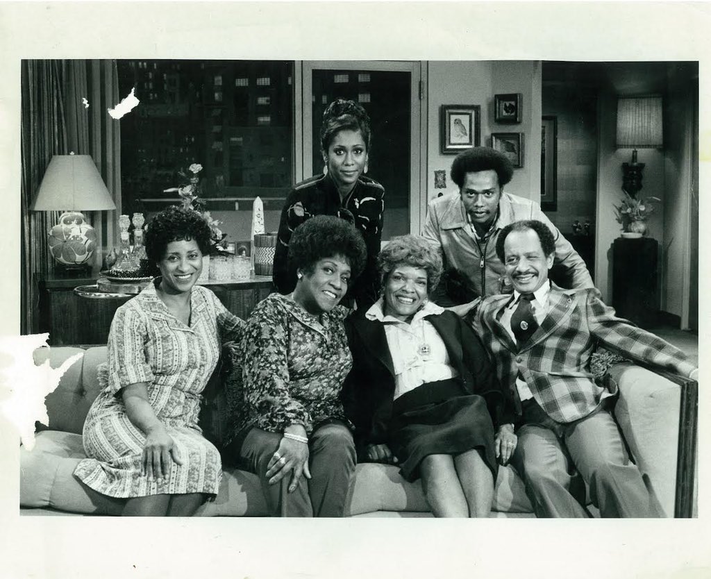 MarlaGibbs4Real's tweet photo. My sister Susie Garrett on The Jefferson’s set sitting between “George and Weezy”. #thejeffersons #marlagibbs #tbt https://t.co/Pjn2azlaBx