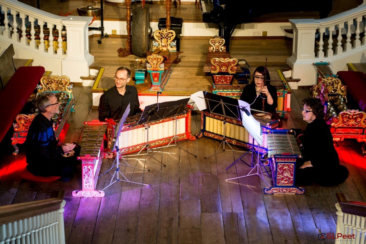 Multiphonic Arts (@multiphonicarts) on Twitter photo NEXT UP: July 4th…
@HammerBronze is an ensemble that commissions and performs new music for Gamelan, the tuned percussion ensemble of Indonesia.
🌙🌙🌙
They will perform with members of the gamelan ensemble in residence <a href="/southbankcentre/">Southbank Centre</a>.
Limited booking! Don't miss out 💫 NEXT UP: July 4th…
@HammerBronze is an ensemble that commissions and performs new music for Gamelan, the tuned percussion ensemble of Indonesia.
🌙🌙🌙
They will perform with members of the gamelan ensemble in residence <a href="/southbankcentre/">Southbank Centre</a>.
Limited booking! Don't miss out 💫