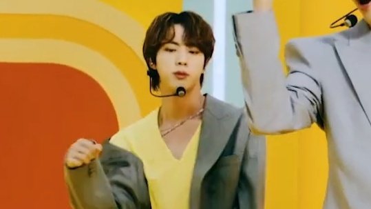 BTStranslation_'s tweet photo. KIM SEOKJIN I WILL https://t.co/YXOlLw1goN