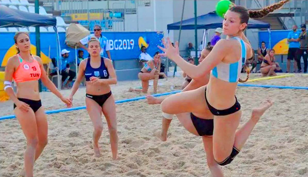 El MarujaLimón Club Balonmano Playa Utrera se refuerza con el fichaje de la internacional argentina Gisella Bonomi: UTRERAWeb. Noticias de Utrera utreraweb.com/noticias-de-ut… #Utrera <a href="/alfre91_bm/">Alfre Muñoz</a>