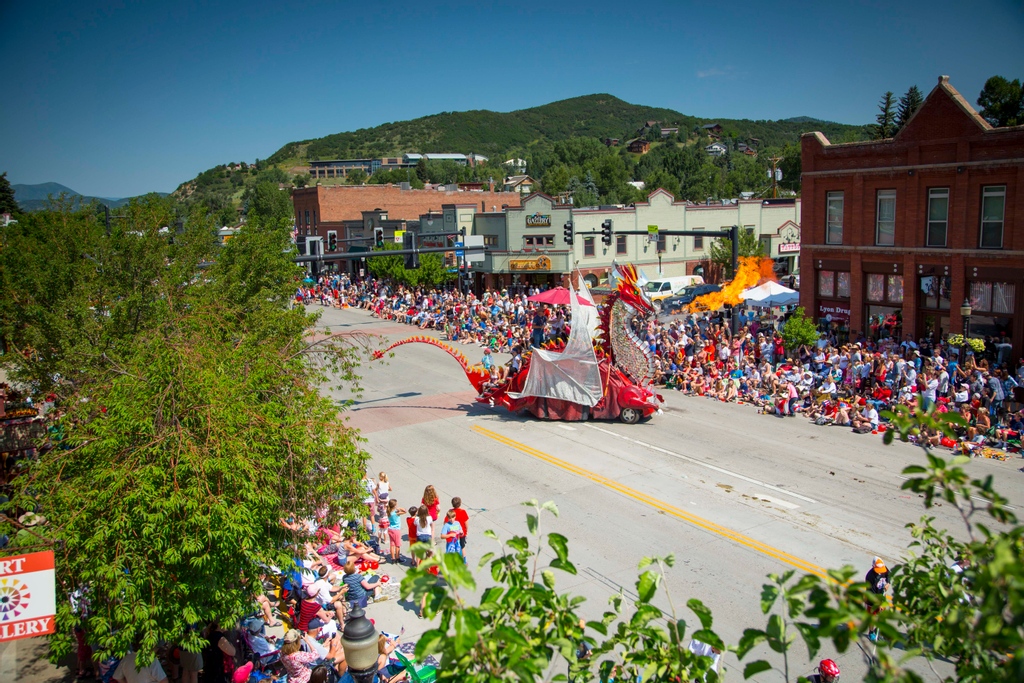 Fourth of July weekend is here! 
⁠
The celebration kicks off tonight with the first Pro Rodeo of the season 🤠 The rodeo will be kicking up some dust every night through the fourth! #steamboatsprings #colroado #july4
⁠