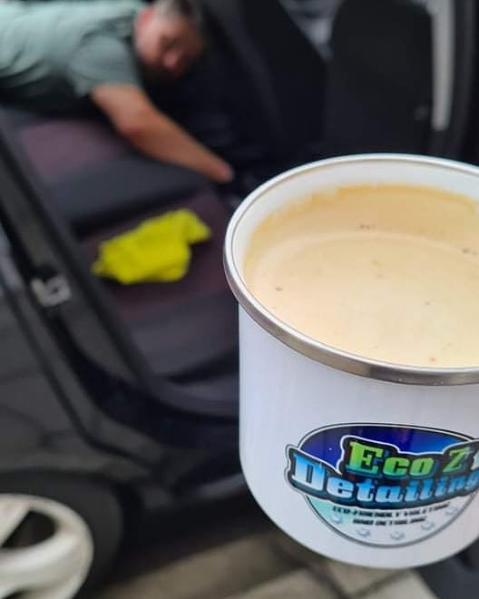 ecozdetailing's tweet photo. Someone always have time for a coffee! ☕
#ecozdetailing #portsmouth #southsea #southseamobiledetailing #detailing #mobilautodetailing #lifestyle #business #carculture #coffeebreak #coffeeholic #coffee #coffeelover #mobiledetailing #mobilecardetailing #coffeeaddict https://t.co/vBwAIrCNic