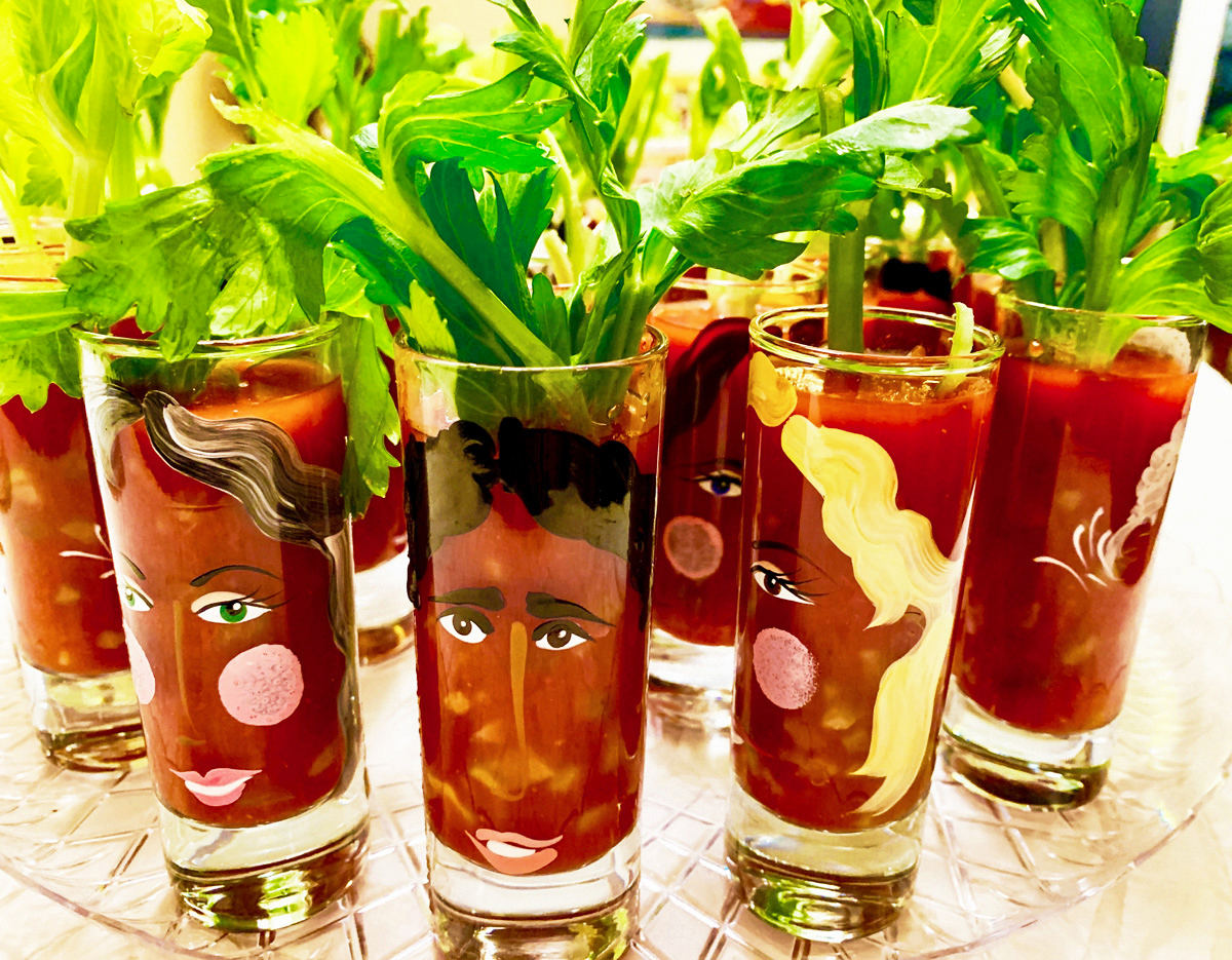 taste_over_time's tweet photo. #4thOfJuly weekend is upon us!
🍅 Kick off the holiday festivities with a healthy, refreshing #Gazpacho Shooter:
https://t.co/oRVkc3M0b6
Bottoms up…here's to a happy (and healthy) holiday! 🎆
#TasteOverTime #FussFreeRecipes #HolidayWeekend https://t.co/OK3wWPEGjD