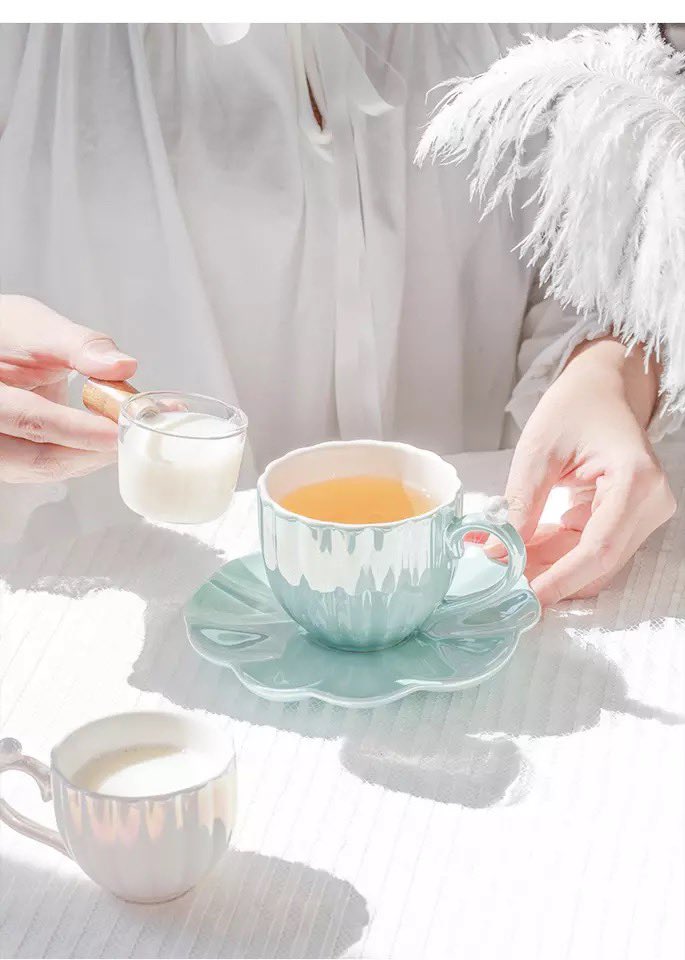 We have just added these beautiful handmade LIMITED EDITION pearl tea set to our new home collection. Available online now - While stocks last⁉️

Shop: homefleek.com/products/pearl…

#Home #shop #homesforsale #homestyle #Sale