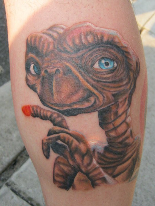 atdanwhite's tweet photo. Got my daughter Lacee’s beautiful face tattooed on my calf for her fourth birthday (she’s my angel) but it got severely infected when I went to a water park 3 days later. Thank god my tattoo guy Bryce (a true artist) at ‘Zombie Ink’ was able to salvage it. https://t.co/0Xw8PwnNKc