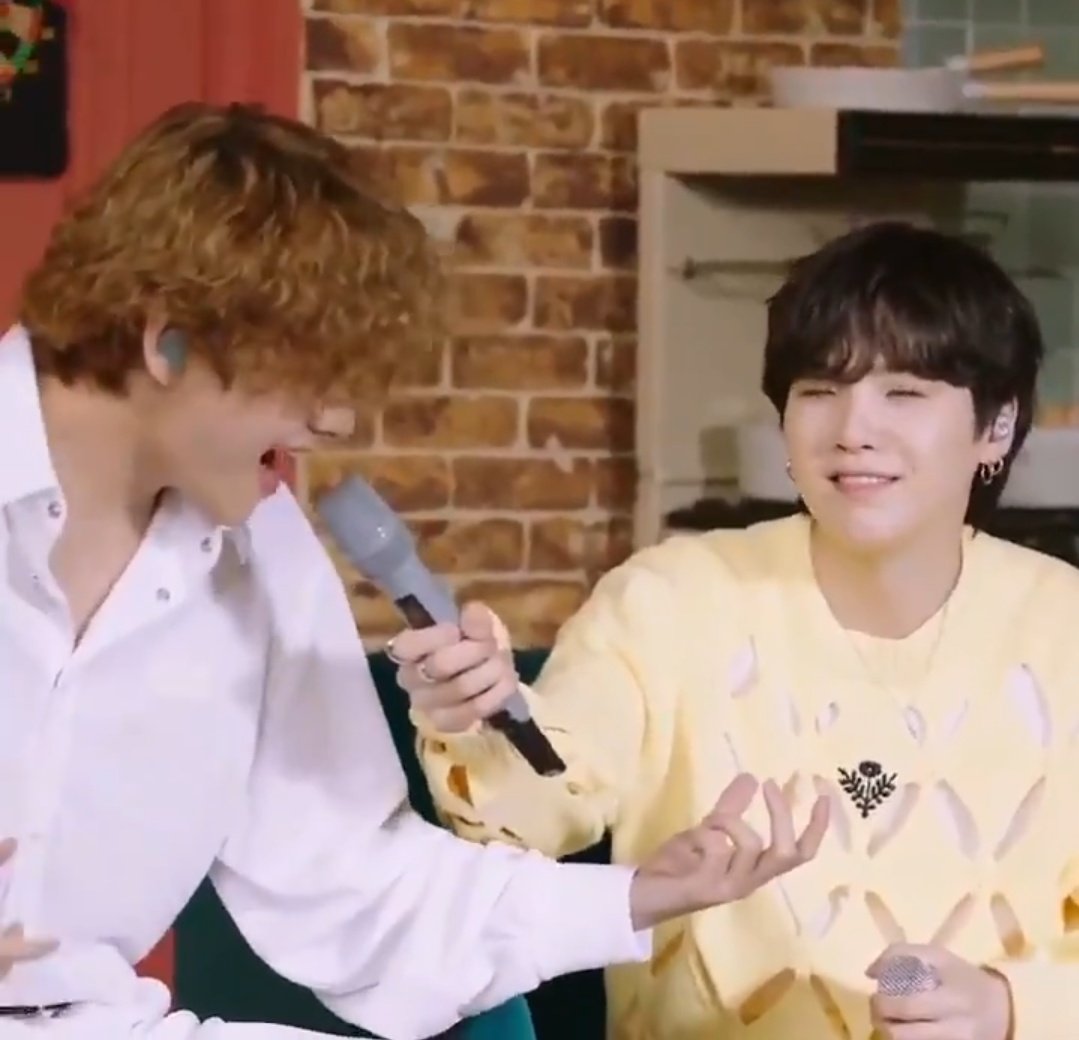 laughkpop's tweet photo. tae &amp; yoongi.                seokjin &amp; hobi https://t.co/veaW6nxj8e