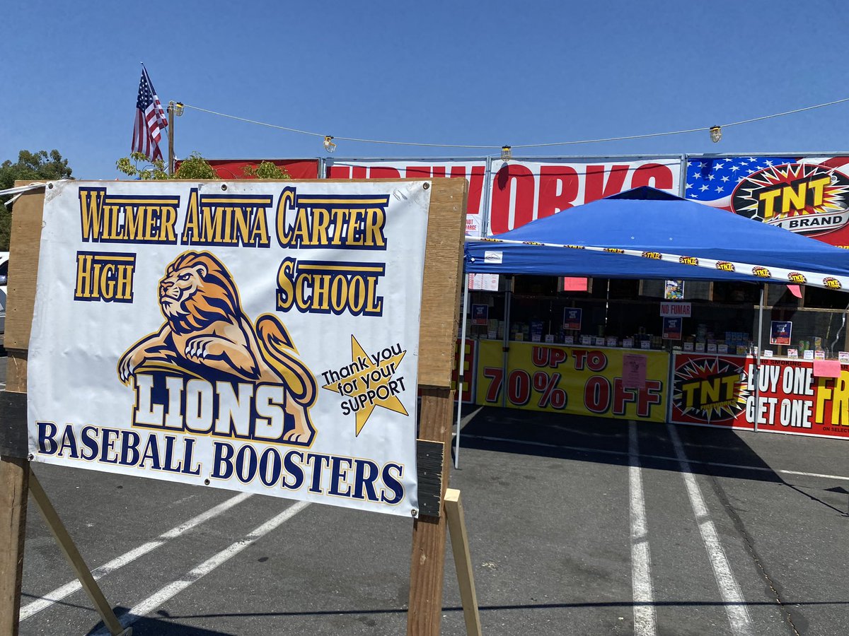 RialtoUSD's tweet photo. Lions on the diamond, selling fireworks… OH MY!! 🦁⚾️🎆

Buy fireworks to support our Lions Baseball Booster club. All proceeds benefit Carter HS baseball. 👍

*WHEN*
July 1/2: 12PM-9:45PM
July 3/4: 8AM-9:45PM

*WHERE*
Corky’s shopping center (2019 N. Riverside Ave., Rialto) https://t.co/yhQfQbBnAZ