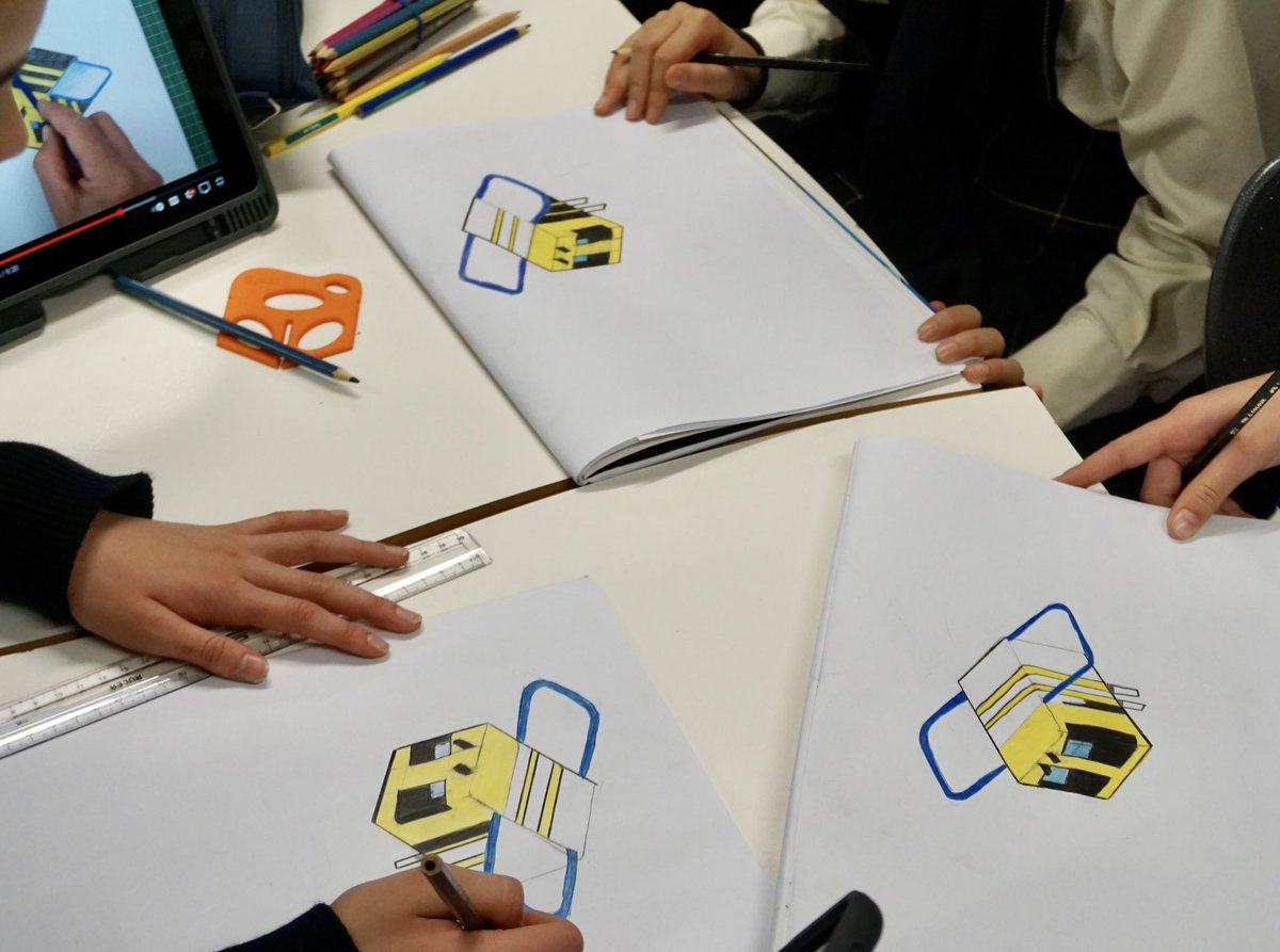 Looking for the collective noun for Minecraft bees drawn with Splats! Another fabulous sequential video <a href="/splat3d/">Splat3D Design for STEAM</a>