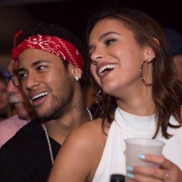 archivingbrumar's tweet image. Eu queria te chamar, saber como você tá, se se arrependeu de ir se tentou voltar.
Fala aí, ainda posso acreditar em nós?